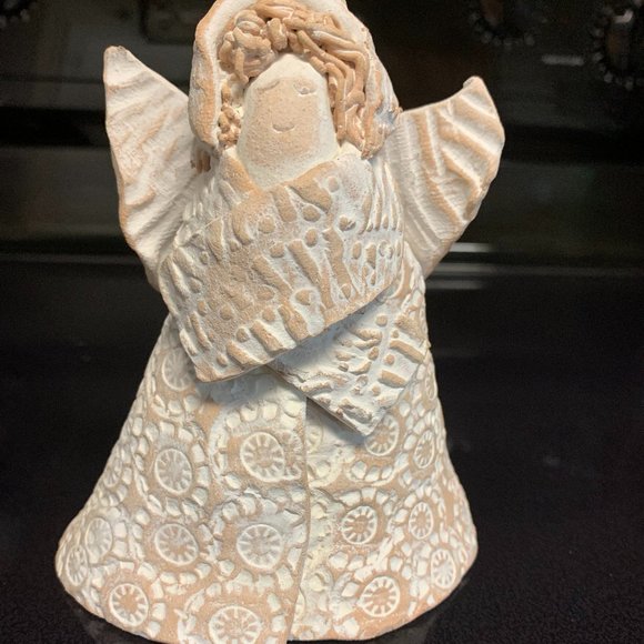 Terra Cotta Angel - Picture 1 of 5